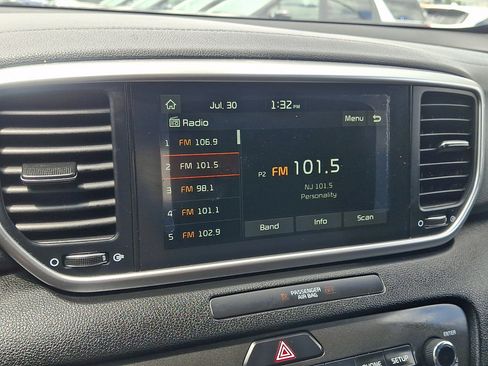 Used 2020 Kia Sportage LX FWD image 33