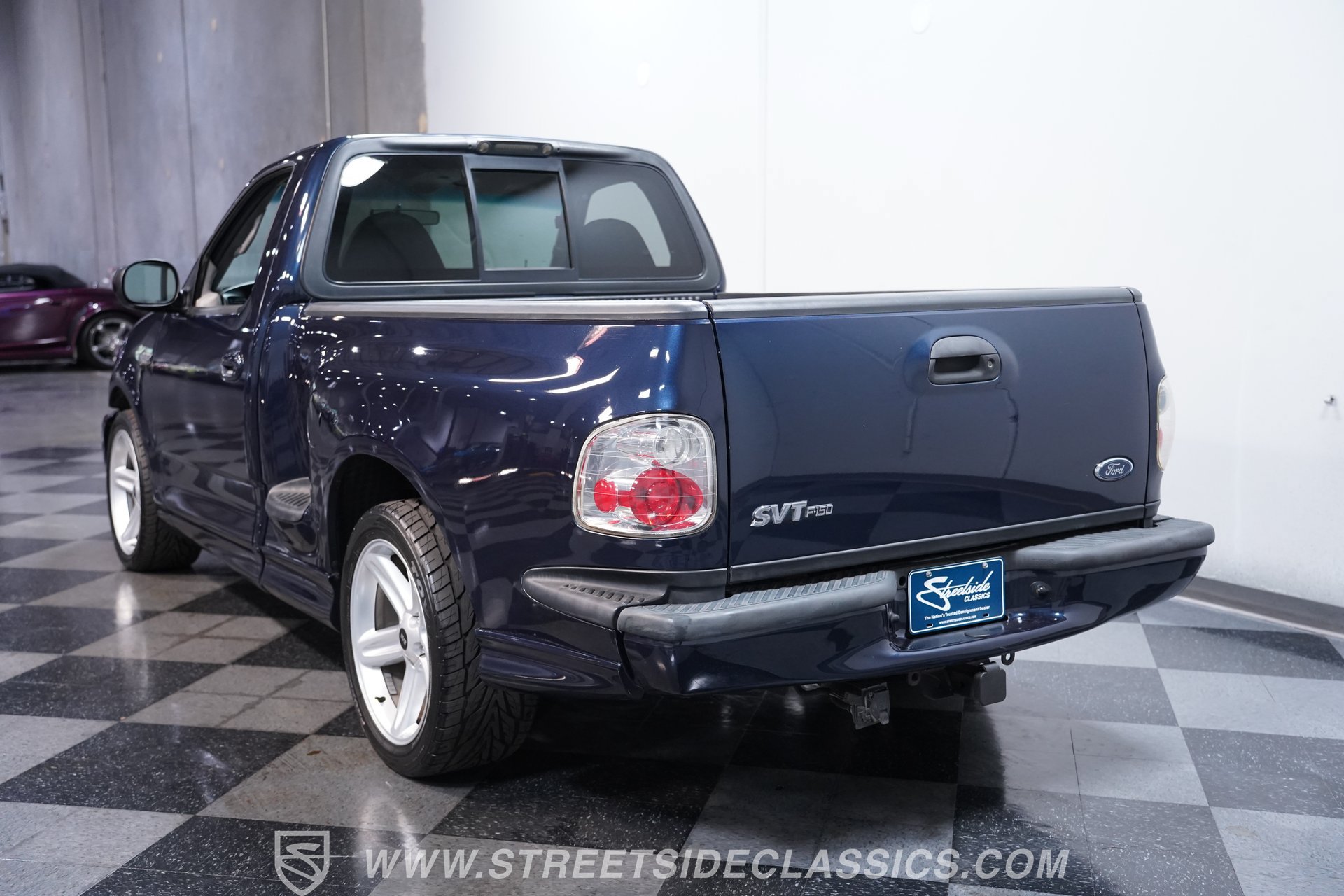 Used 2002 Ford F150 Lightning RWD image 9