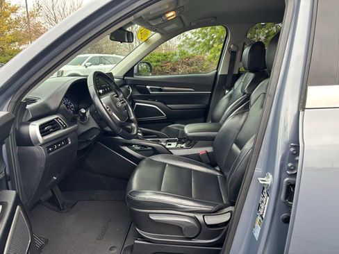 Used 2021 Kia Telluride LX image 14