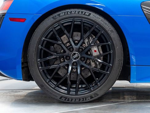 Used 2017 Audi R8 V10 plus AWD/4WD image 18