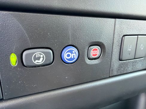 New 2025 Chevrolet Express 2500 w/ Driver Convenience Package RWD image 30