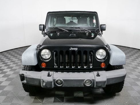 Used 2012 Jeep Wrangler Unlimited Sport image 2