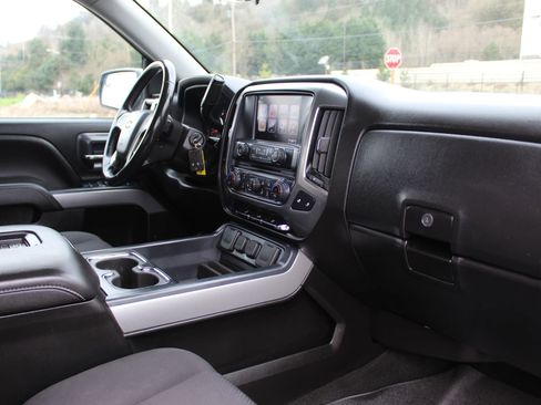 Used 2018 Chevrolet Silverado 1500 LT w/ All Star Edition AWD/4WD image 16
