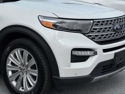 Certified 2023 Ford Explorer Limited w/ Limited Technology Package AWD/4WD image 7