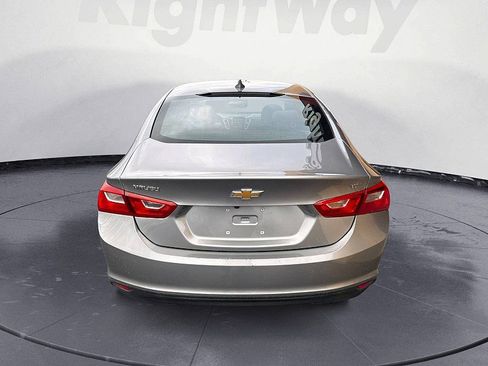Used 2023 Chevrolet Malibu LT FWD image 4