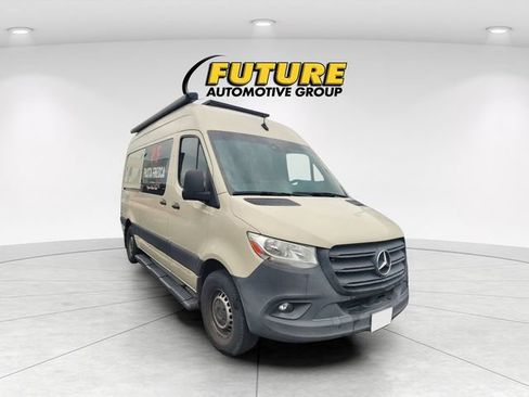 Used 2021 Mercedes-Benz Sprinter 2500 image 1