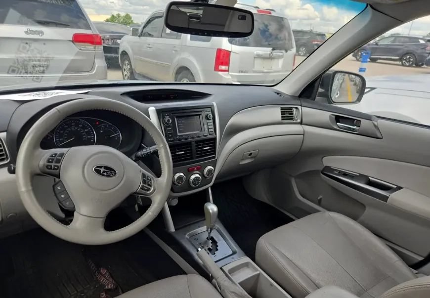 Used 2012 Subaru Forester 2.5X Limited AWD/4WD image 4