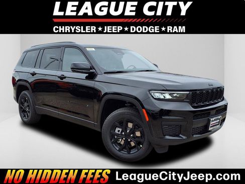 New 2025 Jeep Grand Cherokee L Altitude RWD image 1