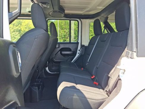 Used 2021 Jeep Wrangler Unlimited Sport AWD/4WD image 10