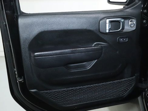 Used 2022 Jeep Gladiator Sport AWD/4WD image 15