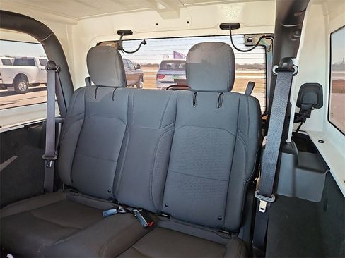 Used 2022 Jeep Wrangler Sport image 18