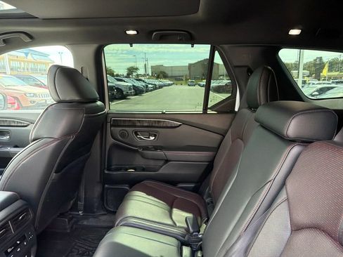 Used 2024 Honda Pilot Elite image 15