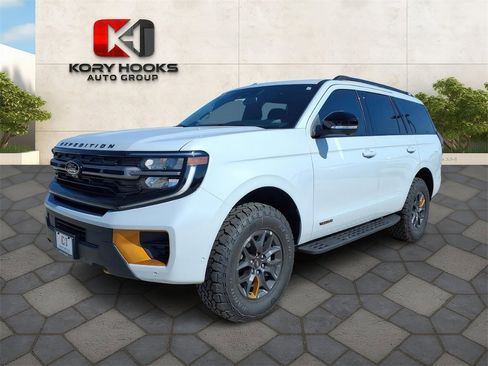 New 2025 Ford Expedition Tremor image 1