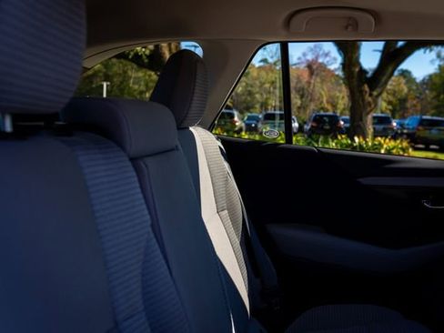 Certified 2025 Subaru Outback Premium image 9