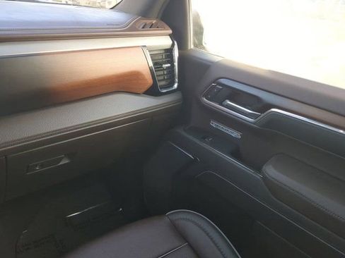 Used 2025 GMC Sierra 1500 Denali w/ Denali Reserve Package image 16