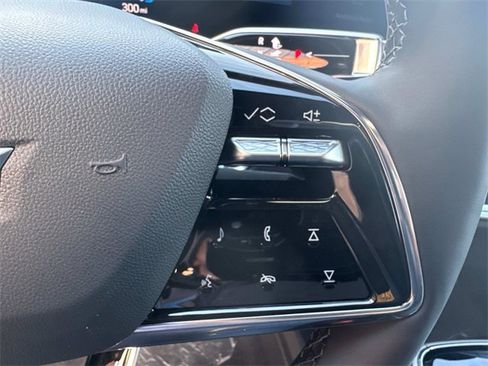 New 2025 Cadillac Lyriq Luxury image 20