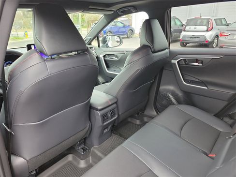 Used 2025 Toyota RAV4 XSE w/ Premium Package image 12