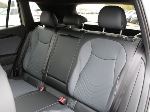 New 2026 Volkswagen Tiguan SE R-Line FWD image 28