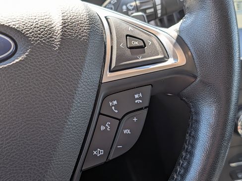 Used 2018 Ford Edge SEL w/ Equipment Group 201A AWD/4WD image 28