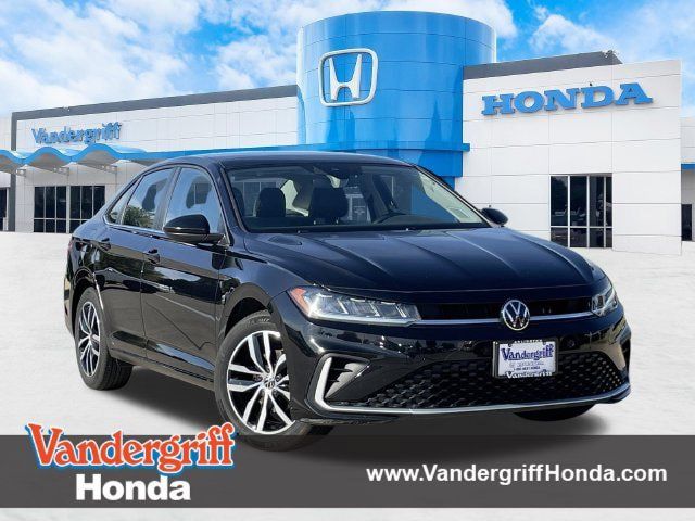 Used 2025 Volkswagen Jetta SE FWD image 1