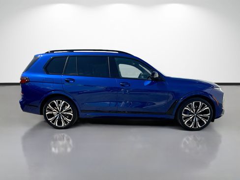New 2027 BMW X7 M60i AWD/4WD image 2