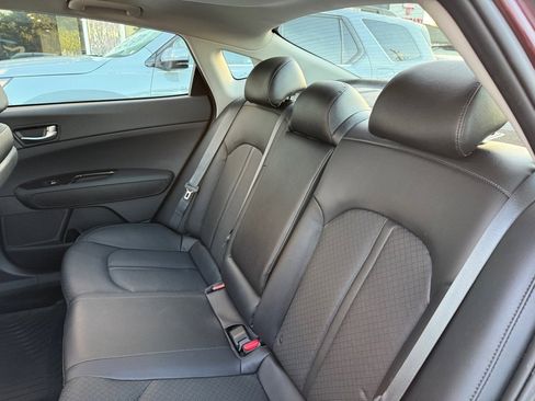Used 2020 Kia Optima Premium image 31