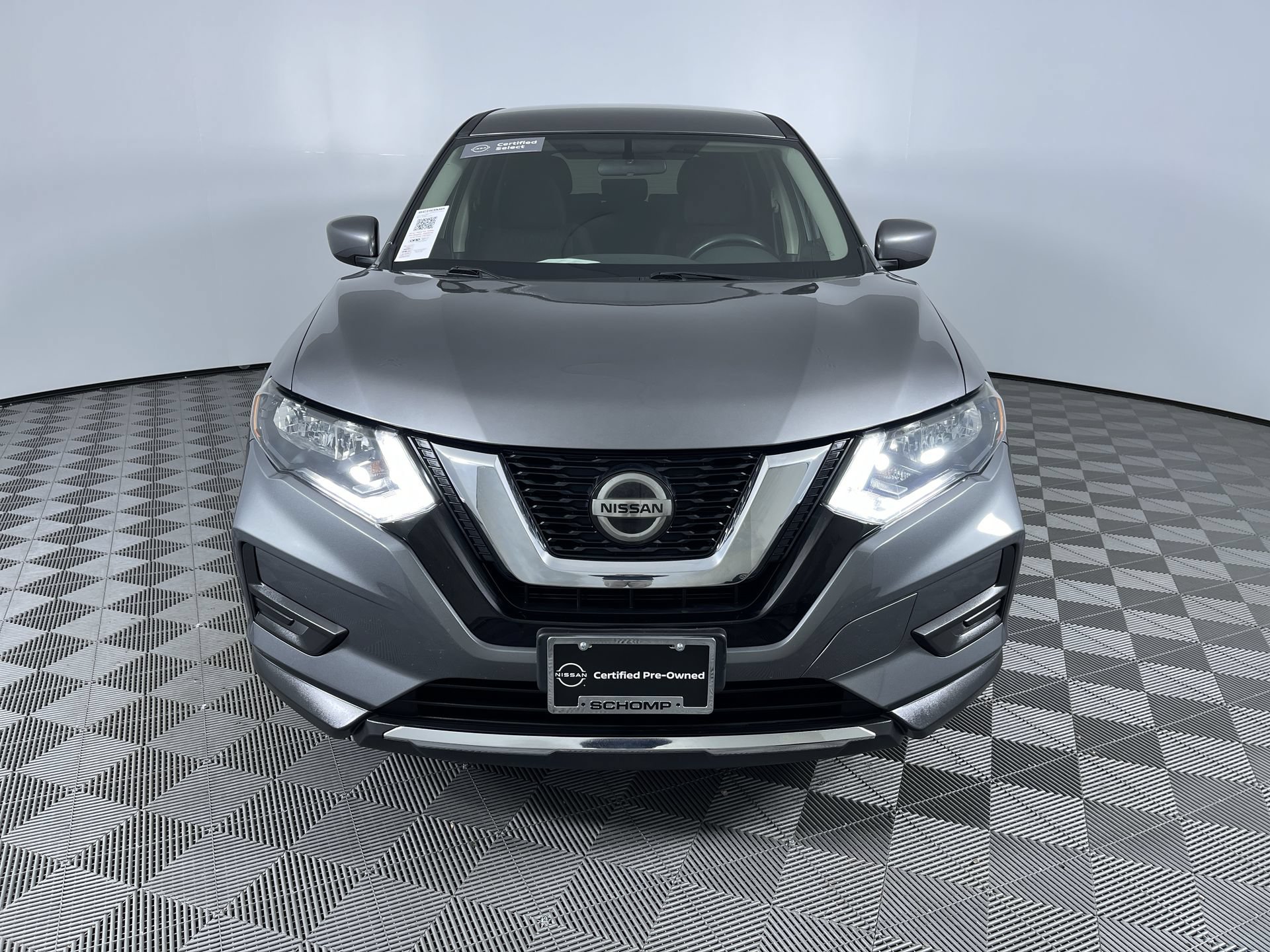 Used 2018 Nissan Rogue S AWD/4WD image 27