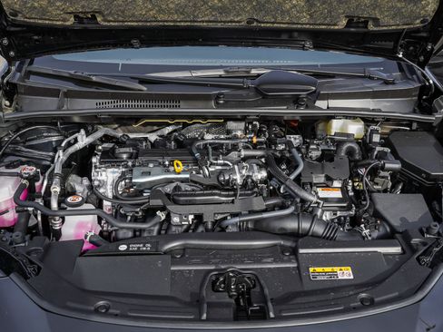 Used 2026 Toyota Prius XLE image 15