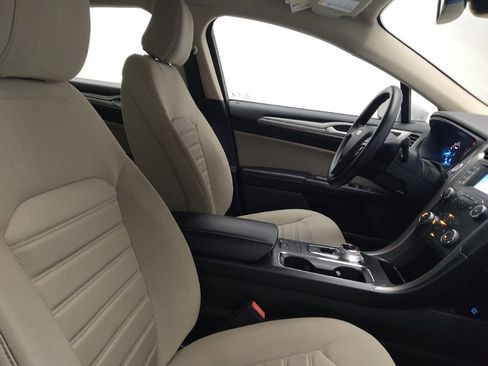 Used 2020 Ford Fusion S FWD image 21