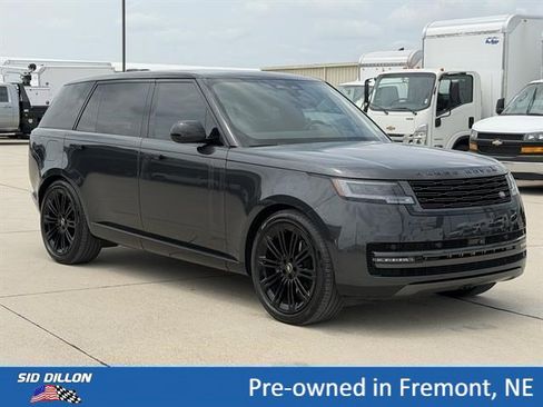 Used 2025 Land Rover Range Rover Long Wheelbase SE AWD/4WD image 2