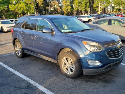 Used 2017 Chevrolet Equinox LT w/ Convenience Package AWD/4WD image 3