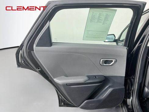 Used 2025 Kia K4 FWD image 29