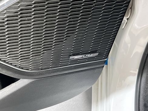 Used 2023 Jeep Grand Cherokee Overland w/ Adv Protech Group III image 19