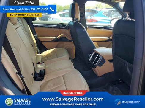 Used 2014 Porsche Cayenne AWD/4WD image 15