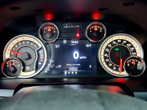 Used 2015 RAM 1500 Laramie w/ Convenience Group image 14