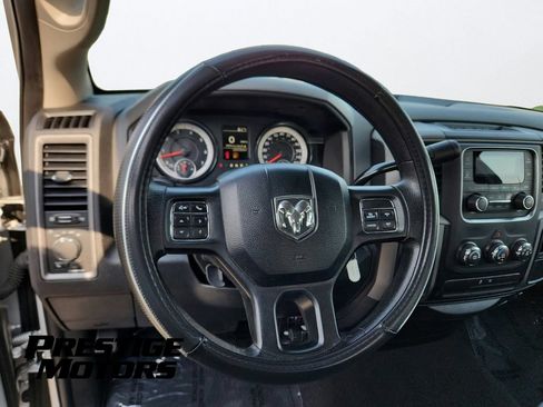 Used 2017 RAM 1500 ST w/ SXT Appearance Group AWD/4WD image 12