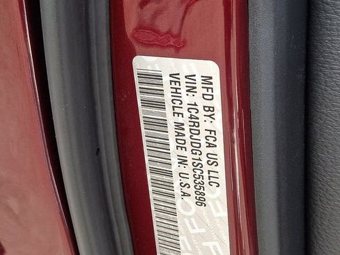 Used 2025 Dodge Durango GT AWD/4WD image 28