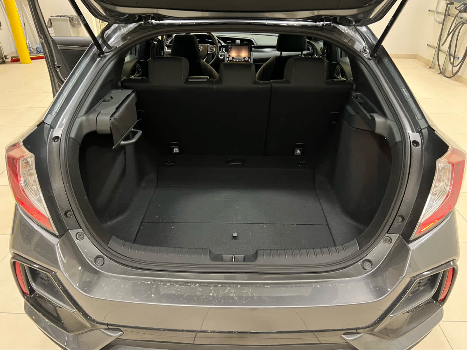 Used 2020 Honda Civic EX image 9