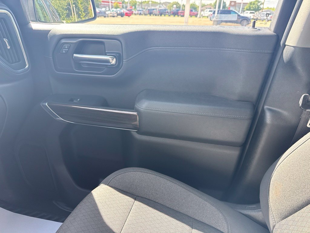Used 2021 Chevrolet Silverado 1500 RST w/ Bed Protection Package AWD/4WD image 23