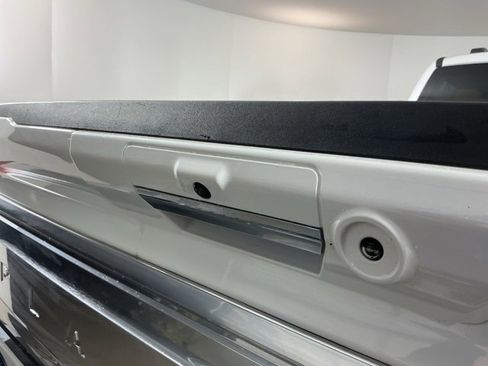 Used 2024 Ford F450 Platinum w/ FX4 Off-Road Package image 9