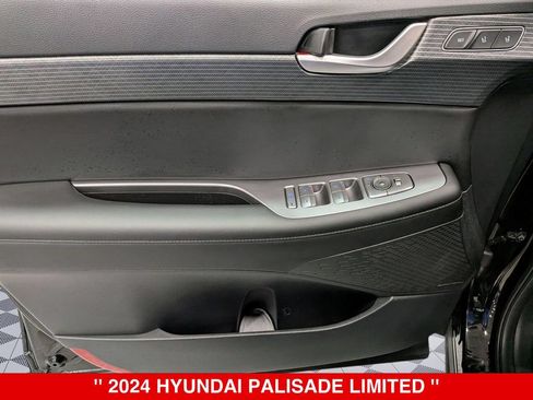 Used 2024 Hyundai Palisade Limited AWD/4WD image 14