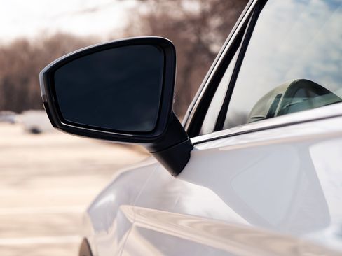 Used 2020 Volkswagen Tiguan SE w/ Panoramic Sunroof Package image 12