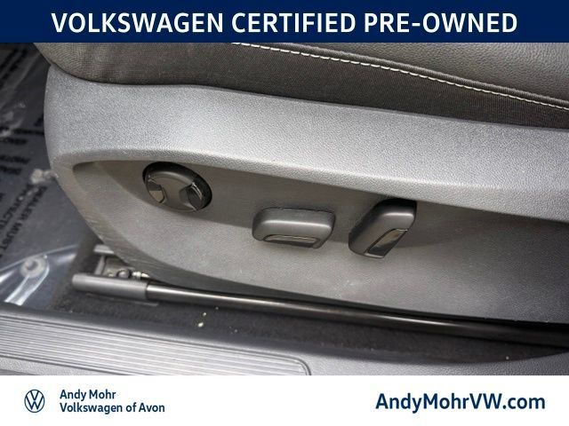 Used 2023 Volkswagen Taos SE FWD image 13