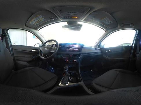 Used 2025 Buick Encore GX Preferred image 42