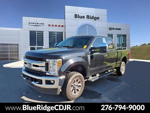 Used 2019 Ford F250 XLT w/ XLT Premium Package AWD/4WD image 1