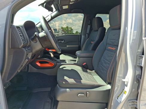 Used 2023 Nissan Frontier PRO-4X w/ Pro Convenience Package AWD/4WD image 15