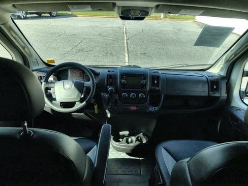 Used 2021 RAM ProMaster 2500 FWD image 7