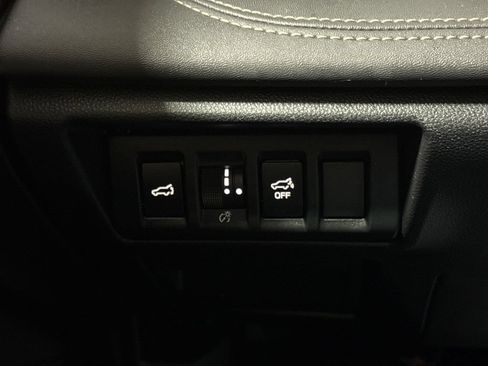 Used 2022 Subaru Outback Limited AWD/4WD image 19