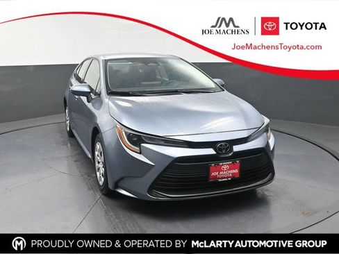 Used 2024 Toyota Corolla LE FWD image 1