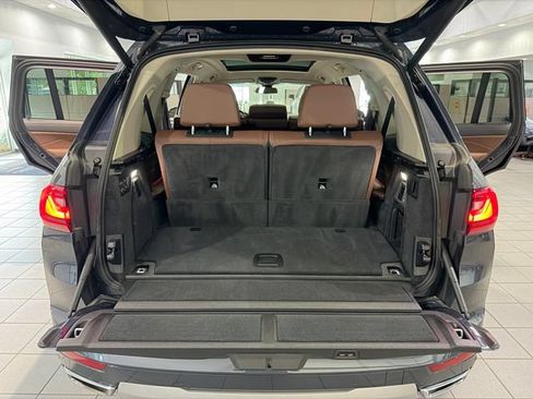 Used 2020 BMW X7 xDrive40i w/ Premium Package AWD/4WD image 10